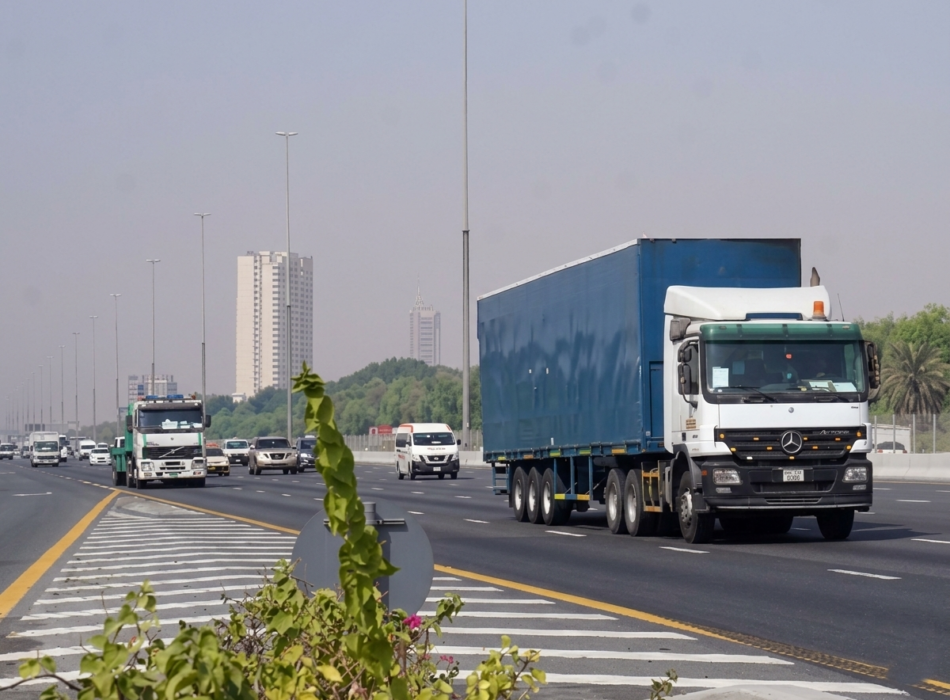 RTA Dubai trucks operating on major highway under updated Dubai truck roads policy